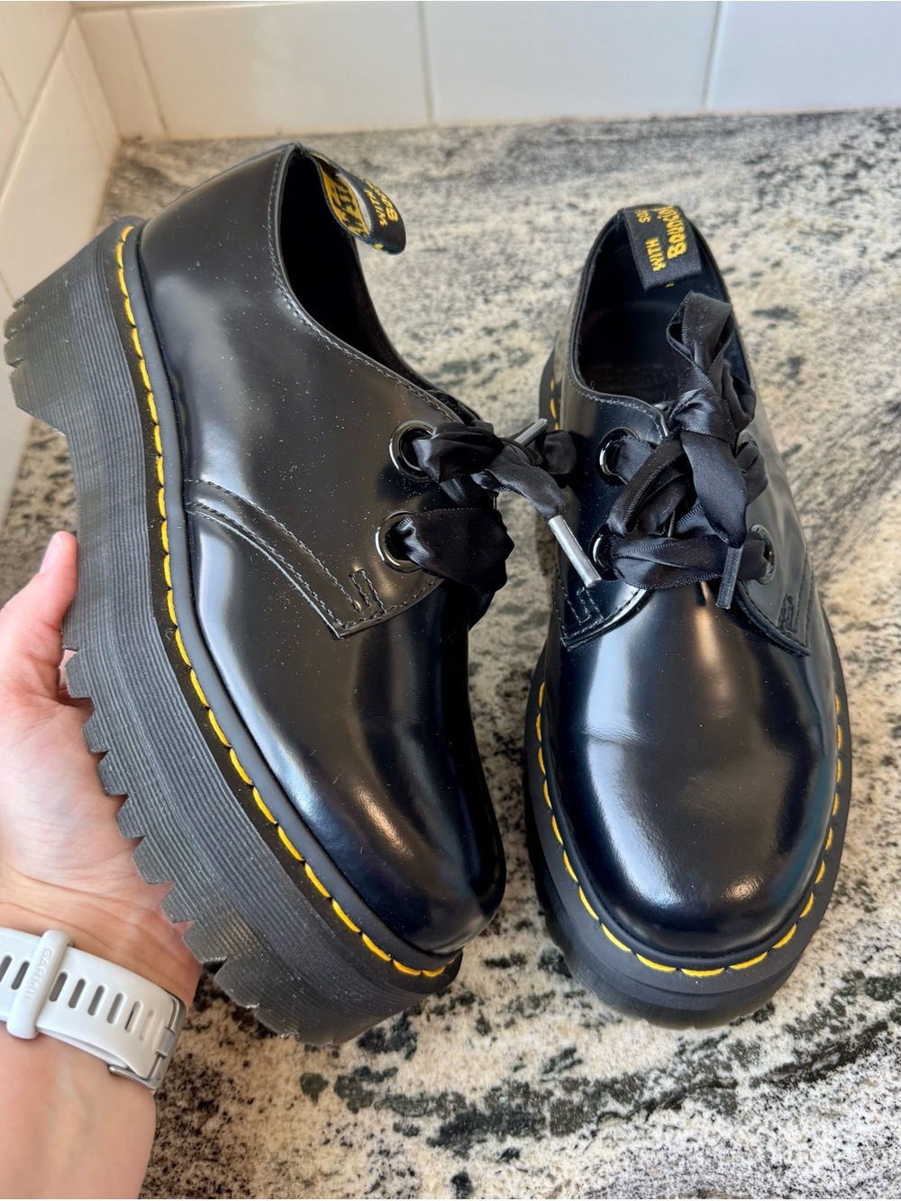 Dr. Martens Holly Platform Shoe. L 7. EUC